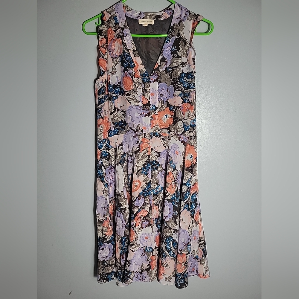 Rebecca Taylor floral silk Dress  Size 2. Excellent condition like new knee long